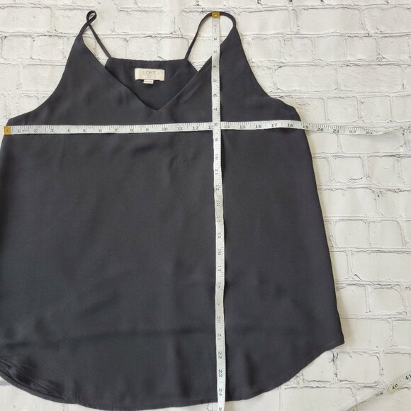 Loft Outlet Woman’s Black chiffon v-neck camisole blouse size Petite M - Picture 2 of 11